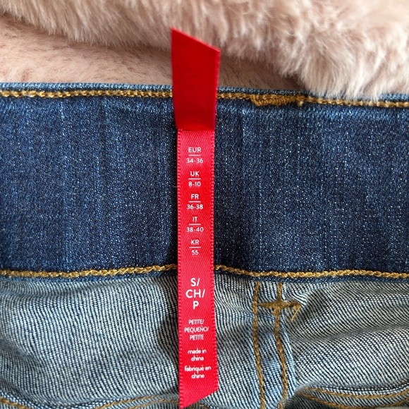 SPANX Every Wear Pull-on Ankle Skinny Jeans - Picture 3 of 7